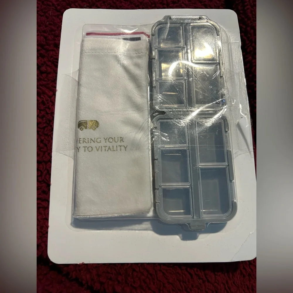 Clear 10compartment travel box Case with White Microfiber Pouch
